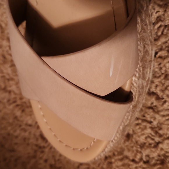 Women's Beige Platform Sandals Size 7.5 - Picture 12 of 13